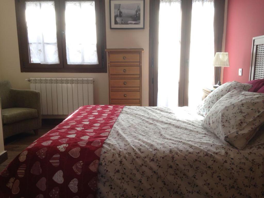 La Plazuela Navaluenga Villa Bagian luar foto